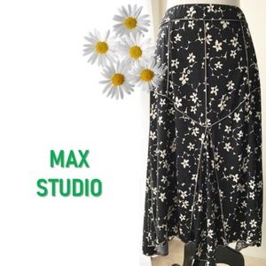MAX STUDIO flirty / flouncy black and white skirt